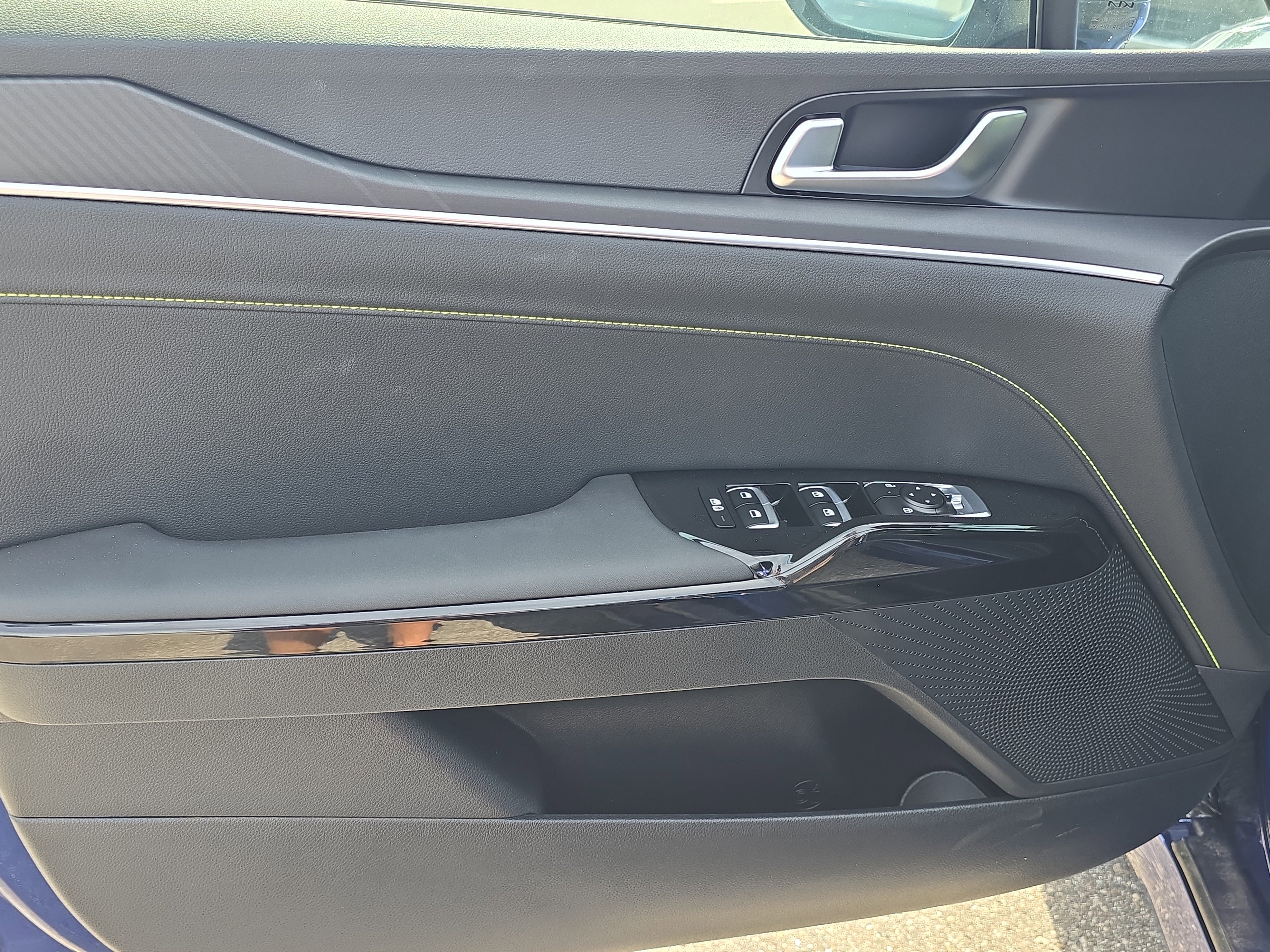 New 2026 Kia K5 GT FWD image 16