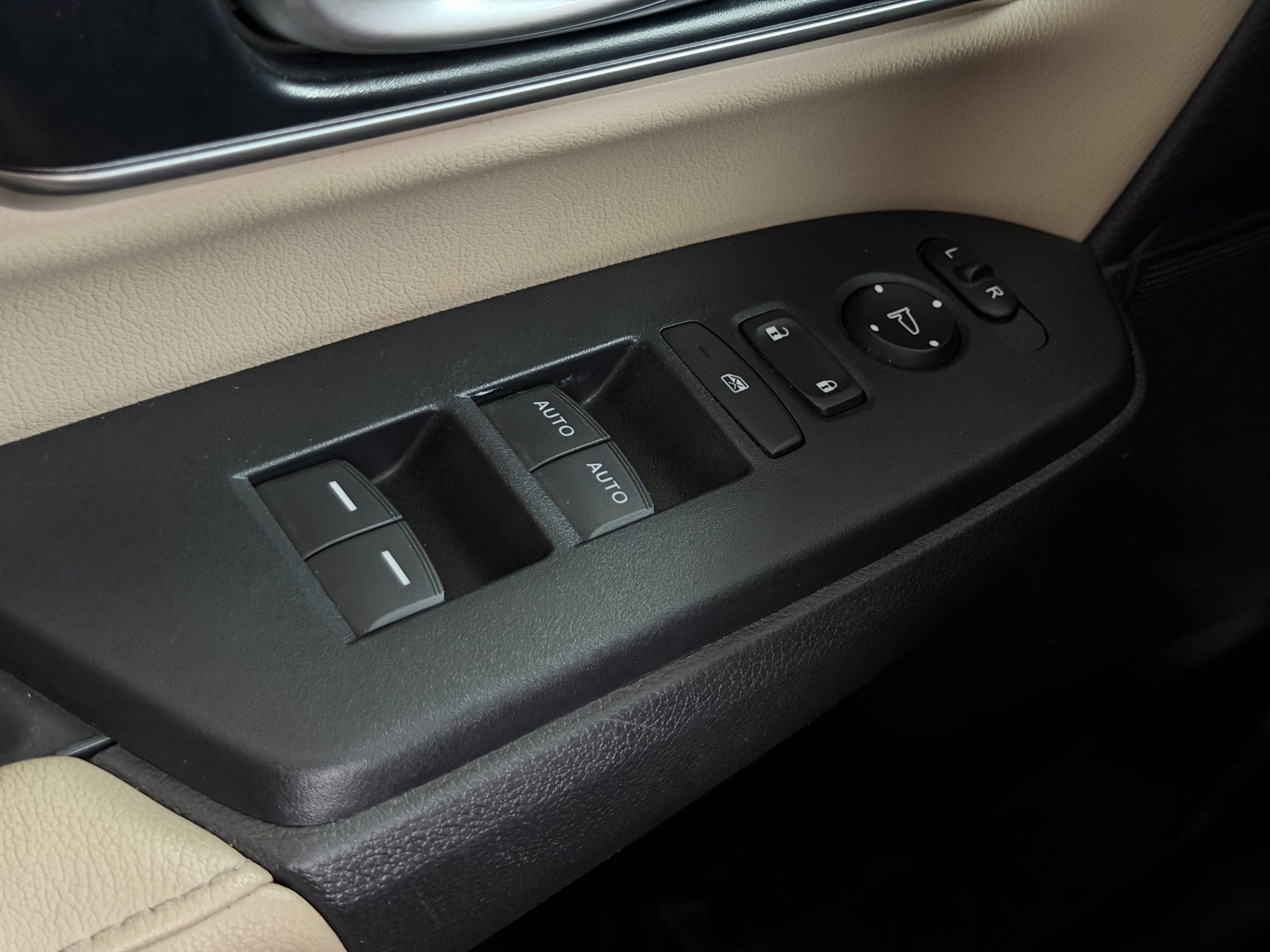 Used 2019 Honda CR-V EX-L image 25