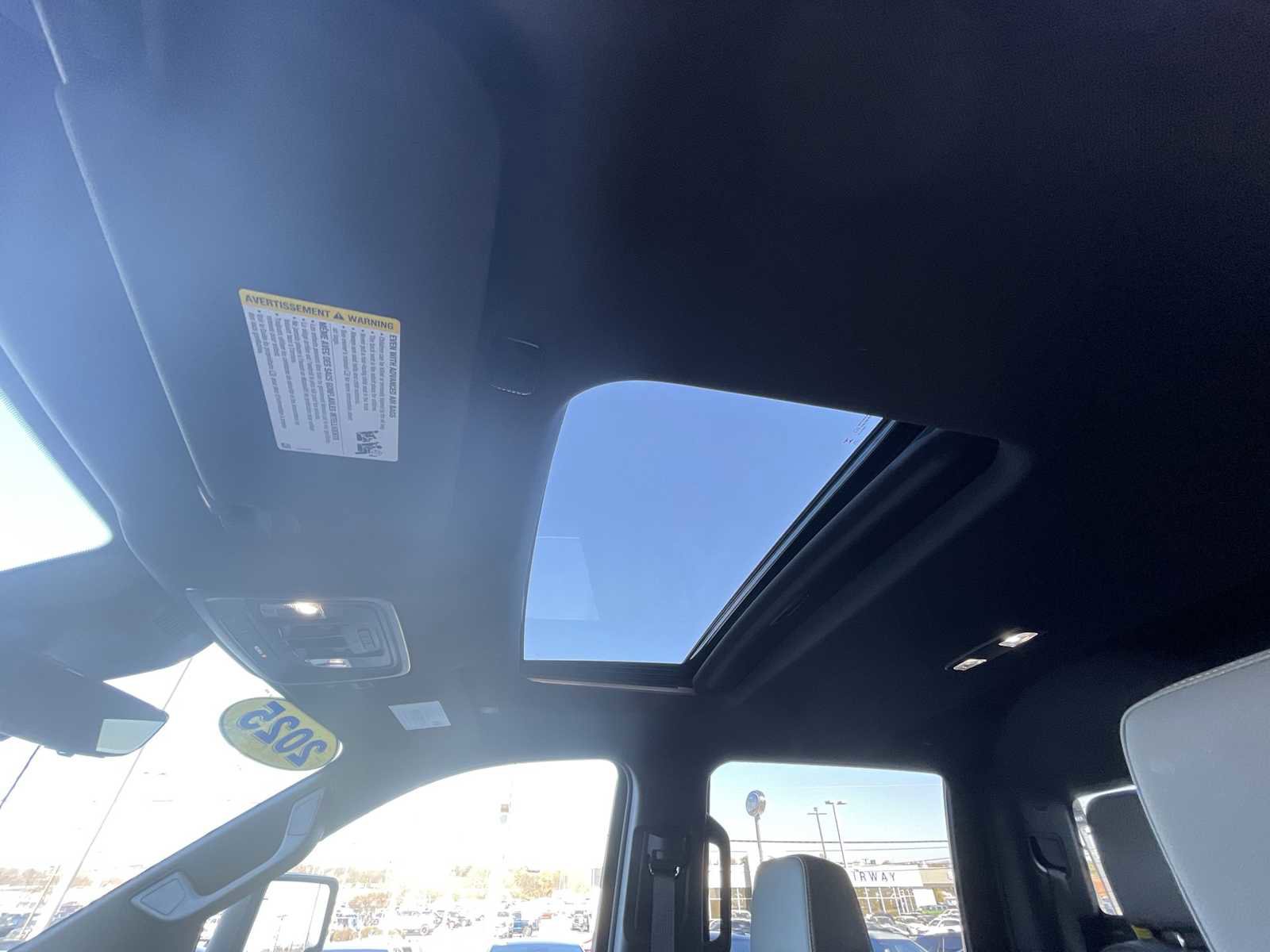 Used 2025 Chevrolet Silverado 2500 ZR2 w/ Technology Package image 18