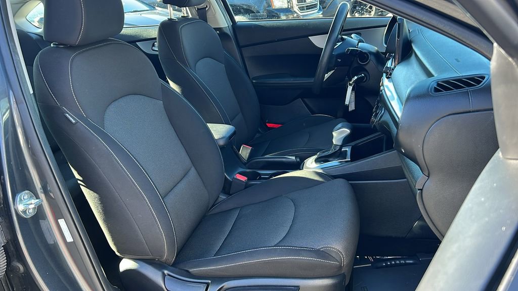 Used 2024 Kia Forte LXS image 10
