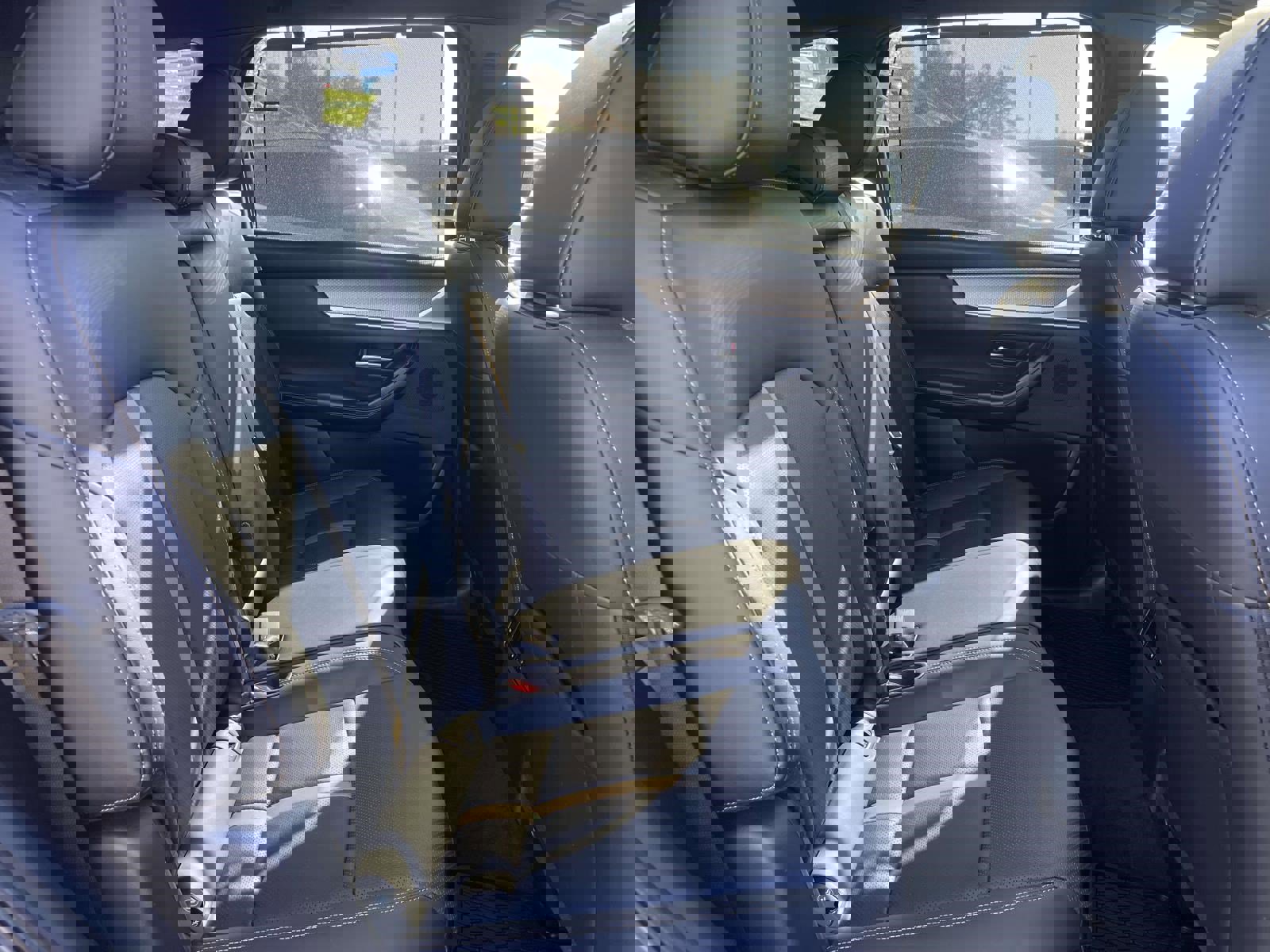 Used 2025 MAZDA CX-90 3.3 Turbo S w/ Premium Package image 17