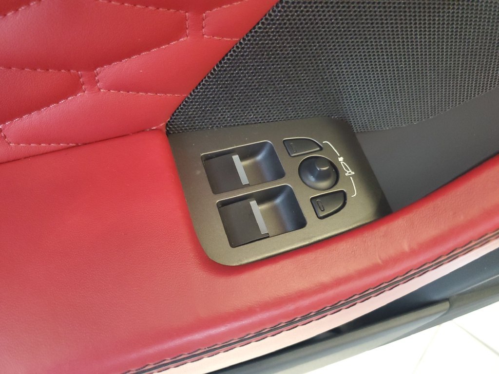 Used 2017 Jaguar F-TYPE SVR AWD/4WD image 12