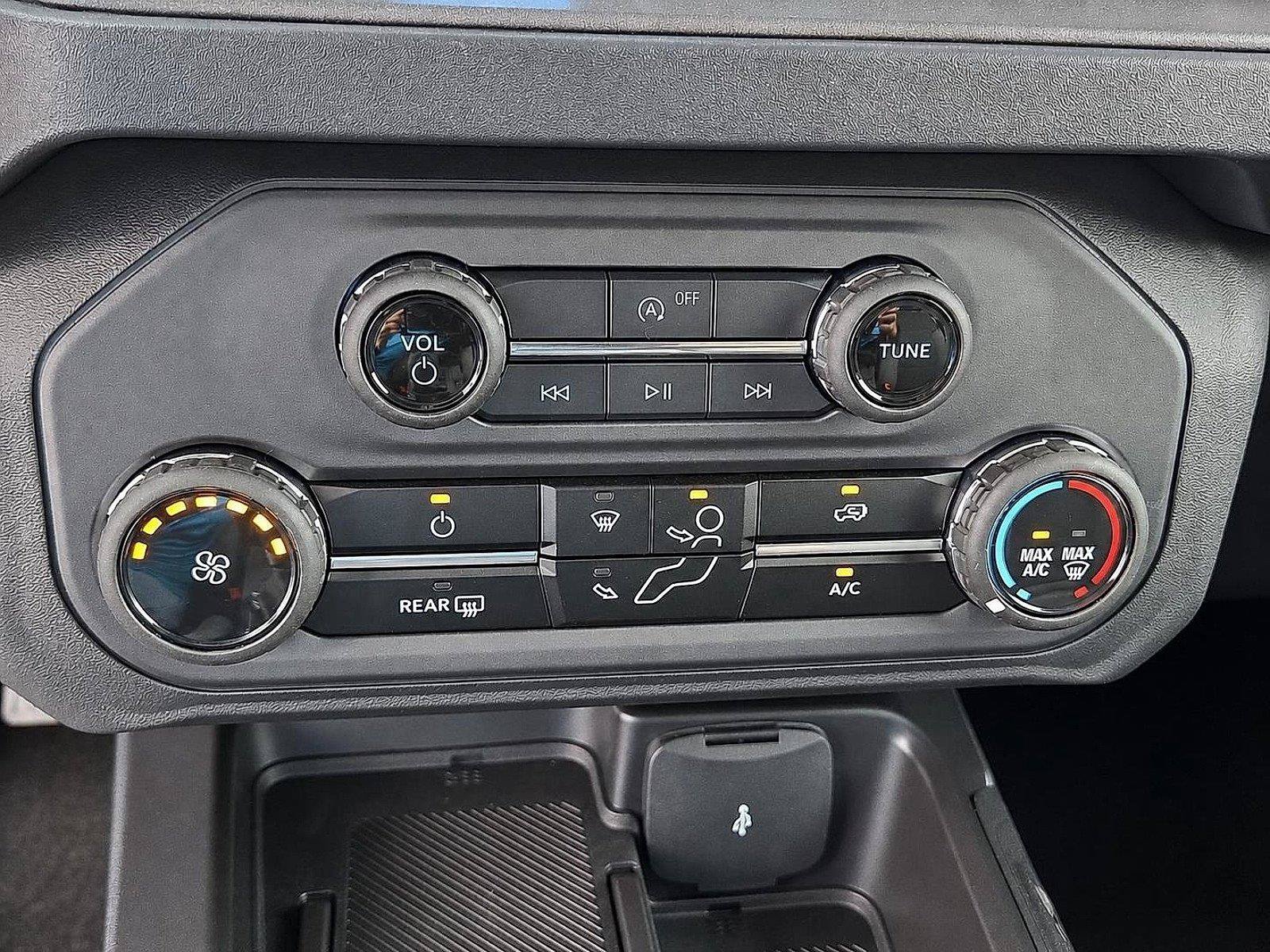 New 2026 Ford Bronco Big Bend w/ Black Appearance Package AWD/4WD image 24