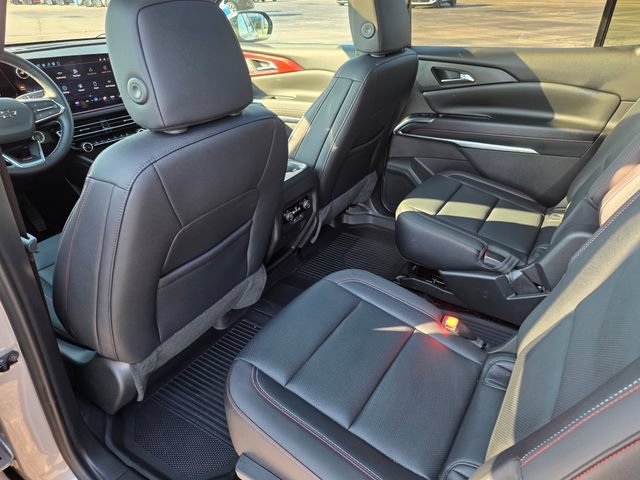 Used 2026 Chevrolet Traverse Z71 w/ LPO, Floor Liner Package AWD/4WD image 36