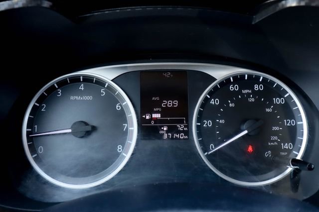 Used 2024 Nissan Versa S image 5