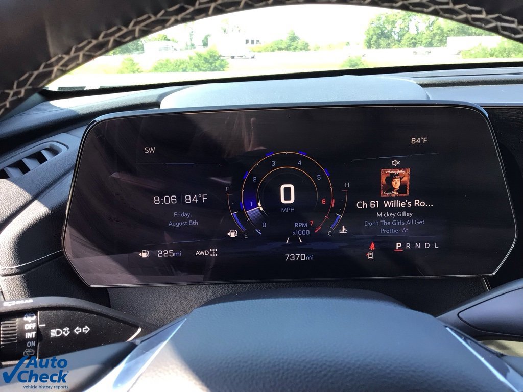 Used 2025 Chevrolet Traverse LT image 25