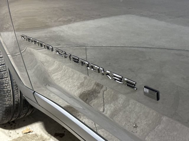 New 2026 Jeep Grand Cherokee Limited w/ Limited Altitude Package AWD/4WD image 27