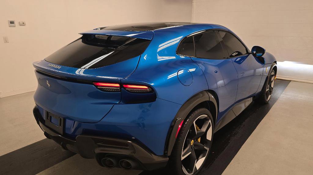 Used 2024 Ferrari Purosangue Base image 4