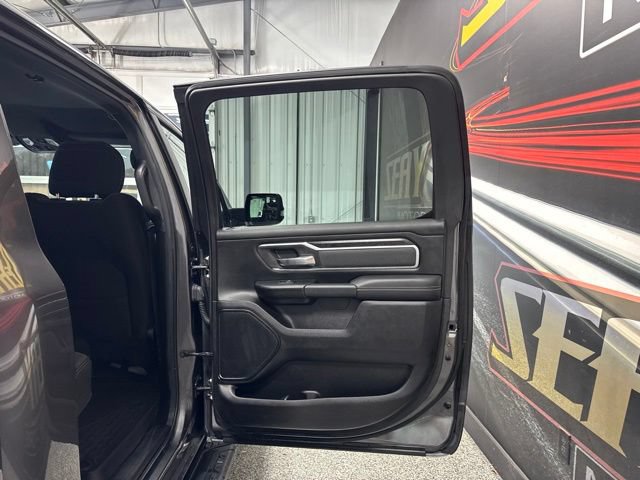 Used 2022 RAM 1500 Big Horn AWD/4WD image 23