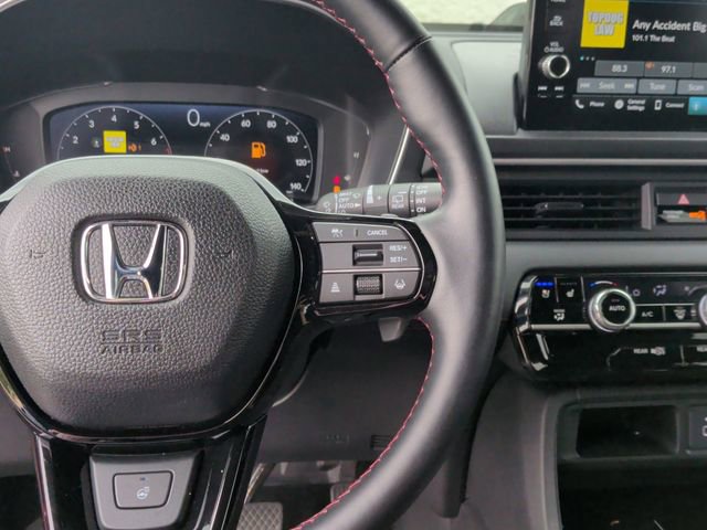 Used 2025 Honda Pilot Black Edition image 14