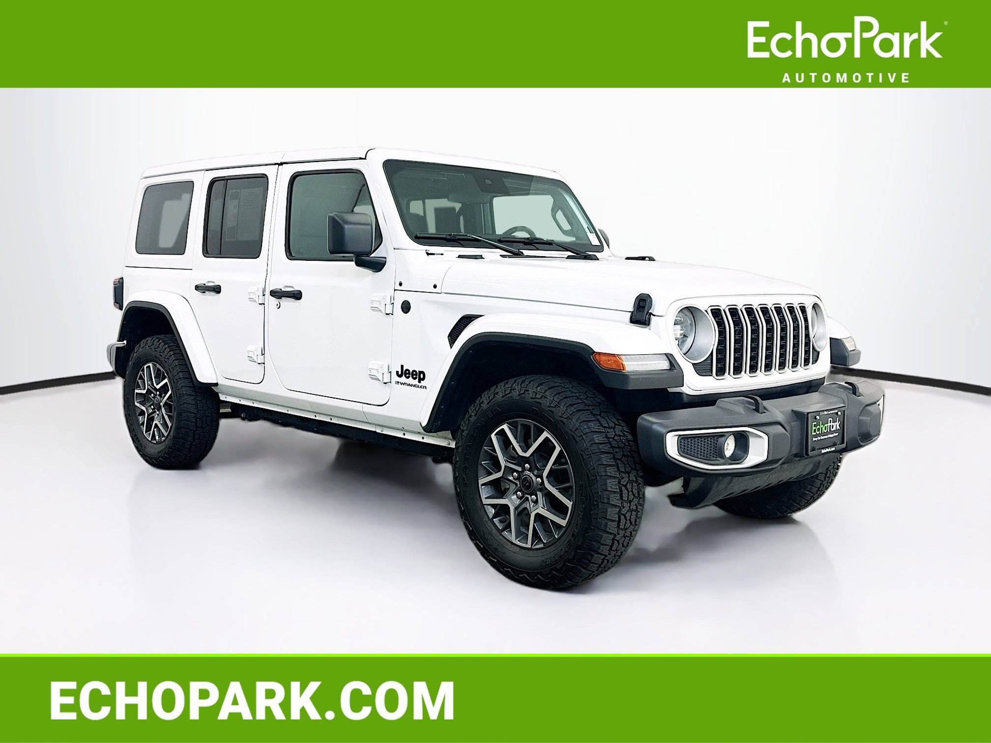 Used 2025 Jeep Wrangler Sahara image 1
