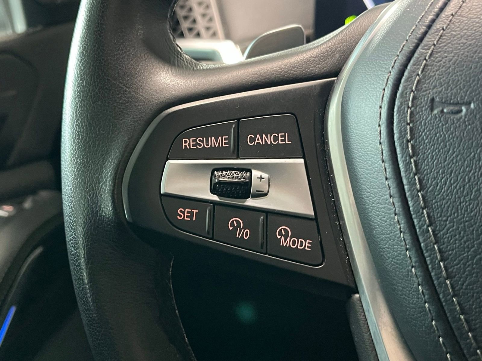 Used 2025 BMW X5 xDrive50e image 32