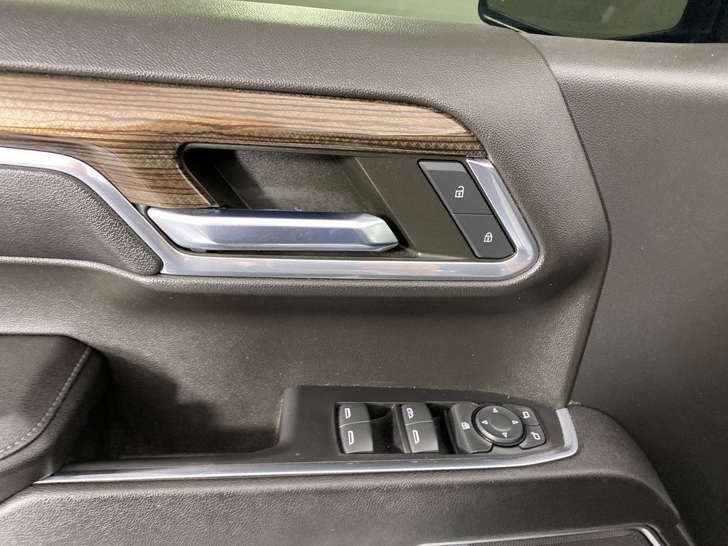 Used 2023 Chevrolet Silverado 1500 LT image 11