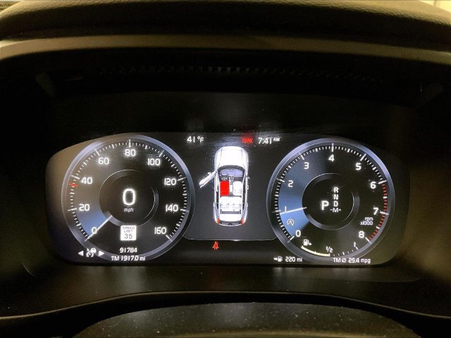 Used 2022 Volvo XC40 T5 R-Design w/ Advanced Package AWD/4WD image 20