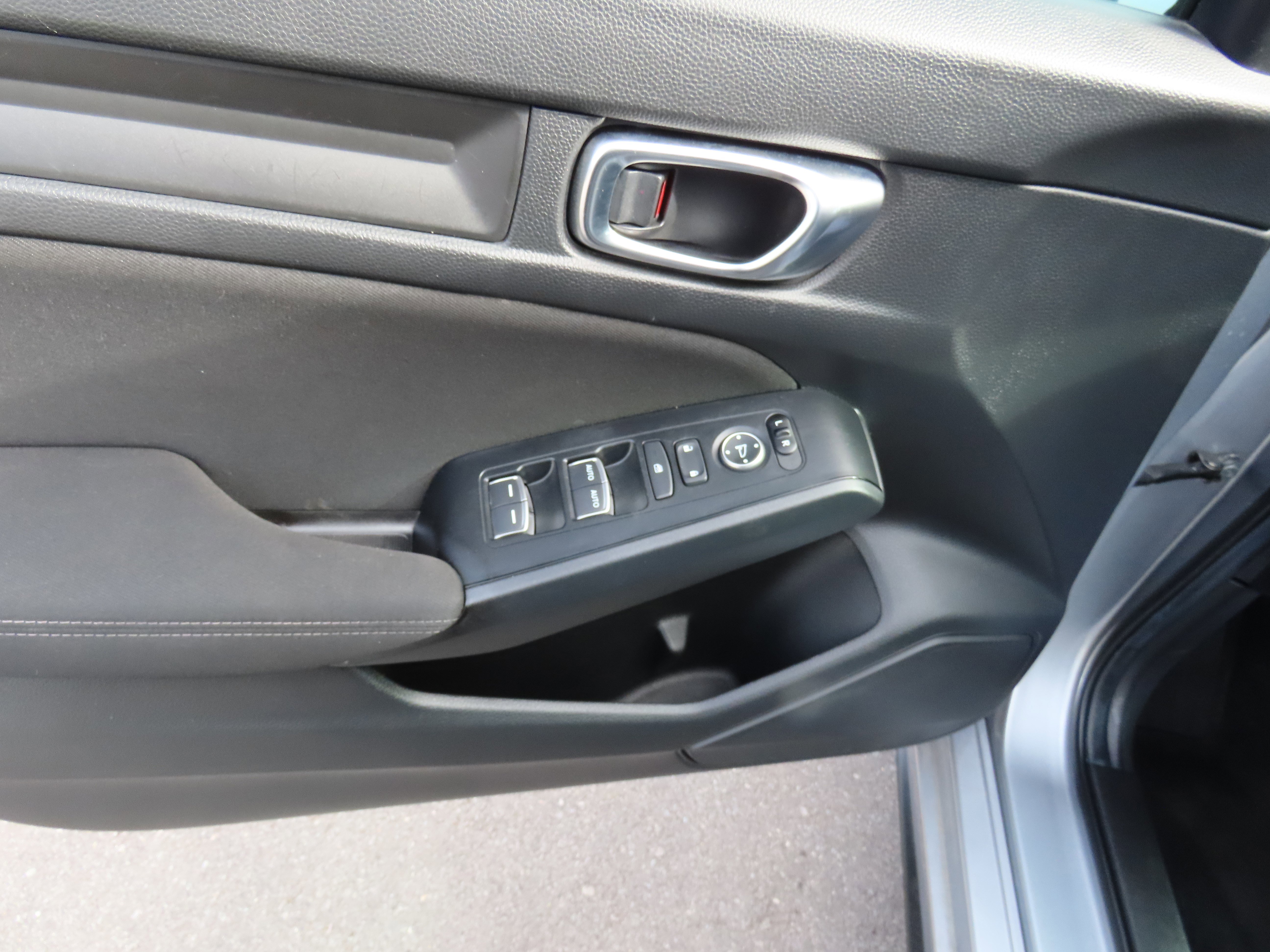 Used 2025 Honda Civic Sport image 22