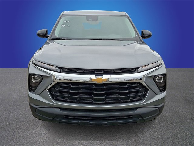 Used 2024 Chevrolet TrailBlazer LS w/ LS Convenience Package image 2