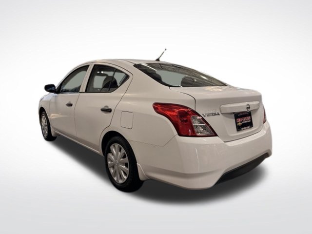Used 2019 Nissan Versa S FWD image 4