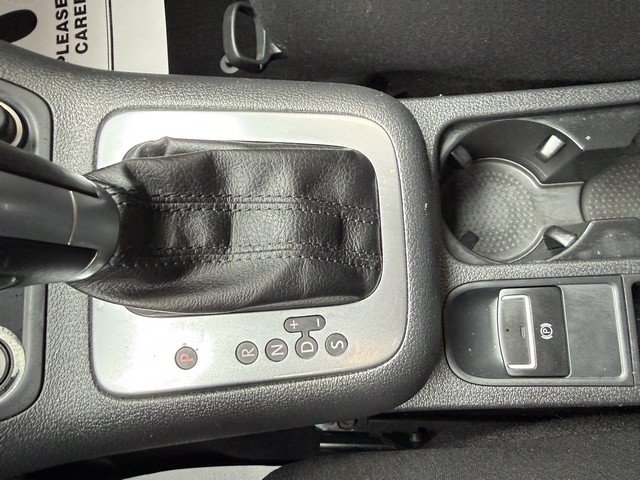 Used 2017 Volkswagen Tiguan Limited w/ Premium Package FWD image 30