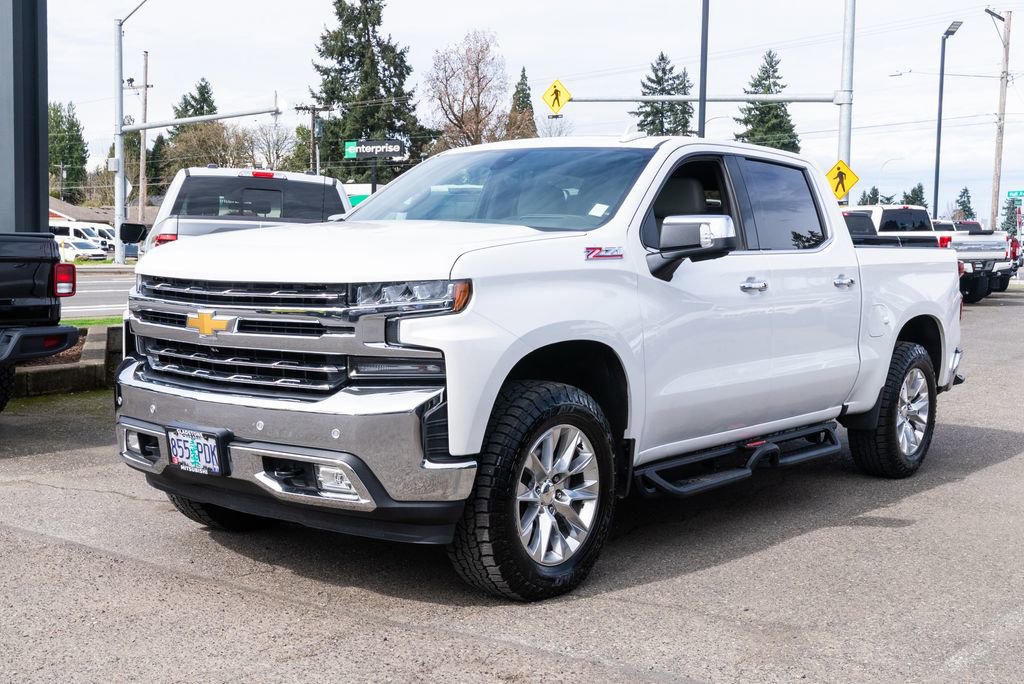 Used 2020 Chevrolet Silverado 1500 LTZ w/ LTZ Premium Package AWD/4WD image 3