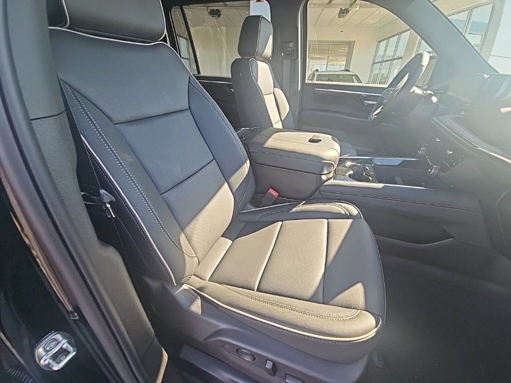 New 2026 Chevrolet Suburban Premier image 20