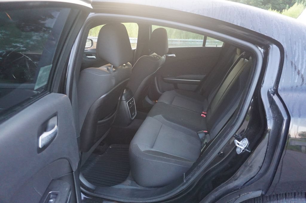 Used 2018 Dodge Charger SXT Plus w/ Navigation & Travel Group RWD image 14