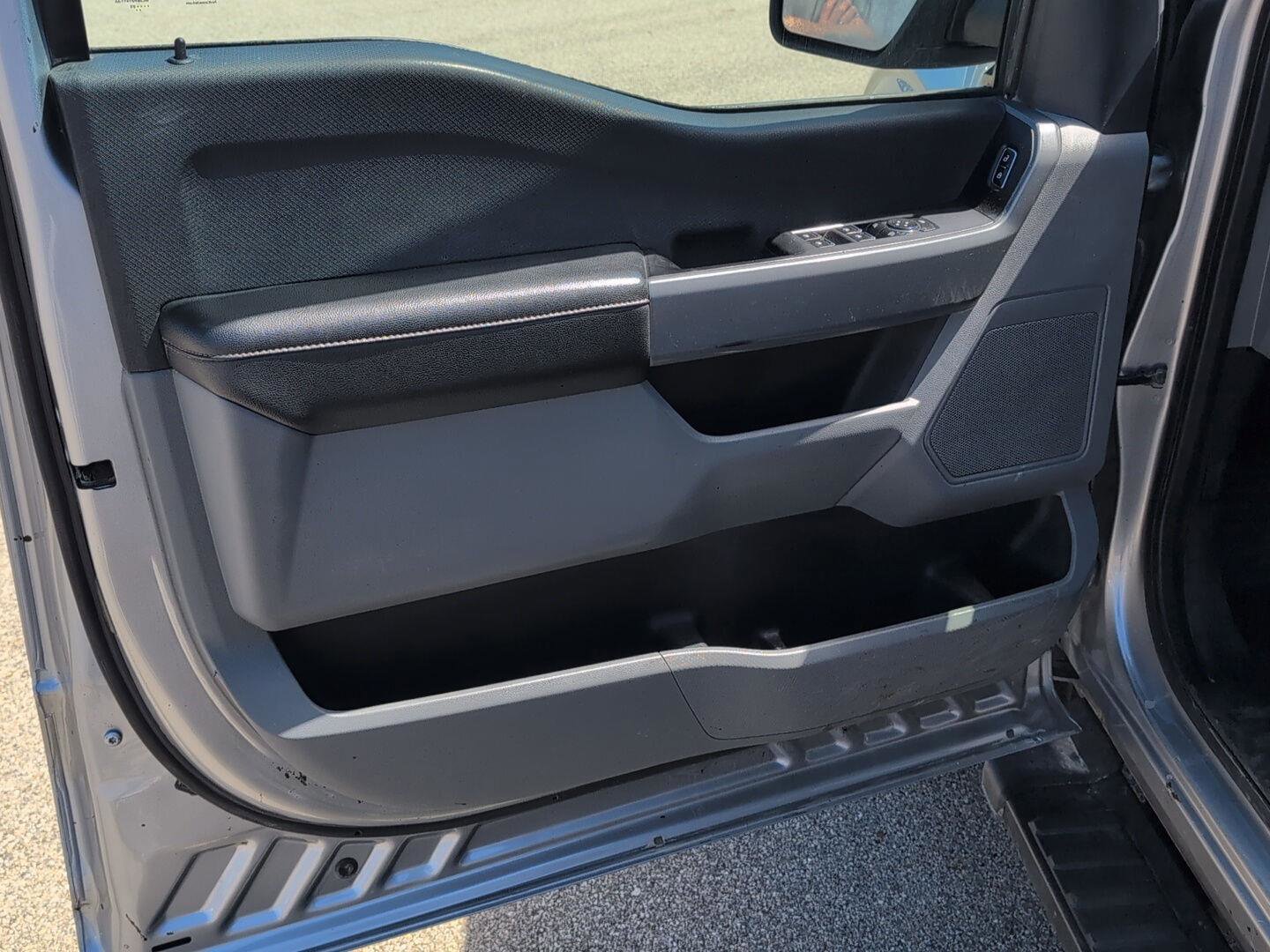 Used 2023 Ford F150 XLT image 14