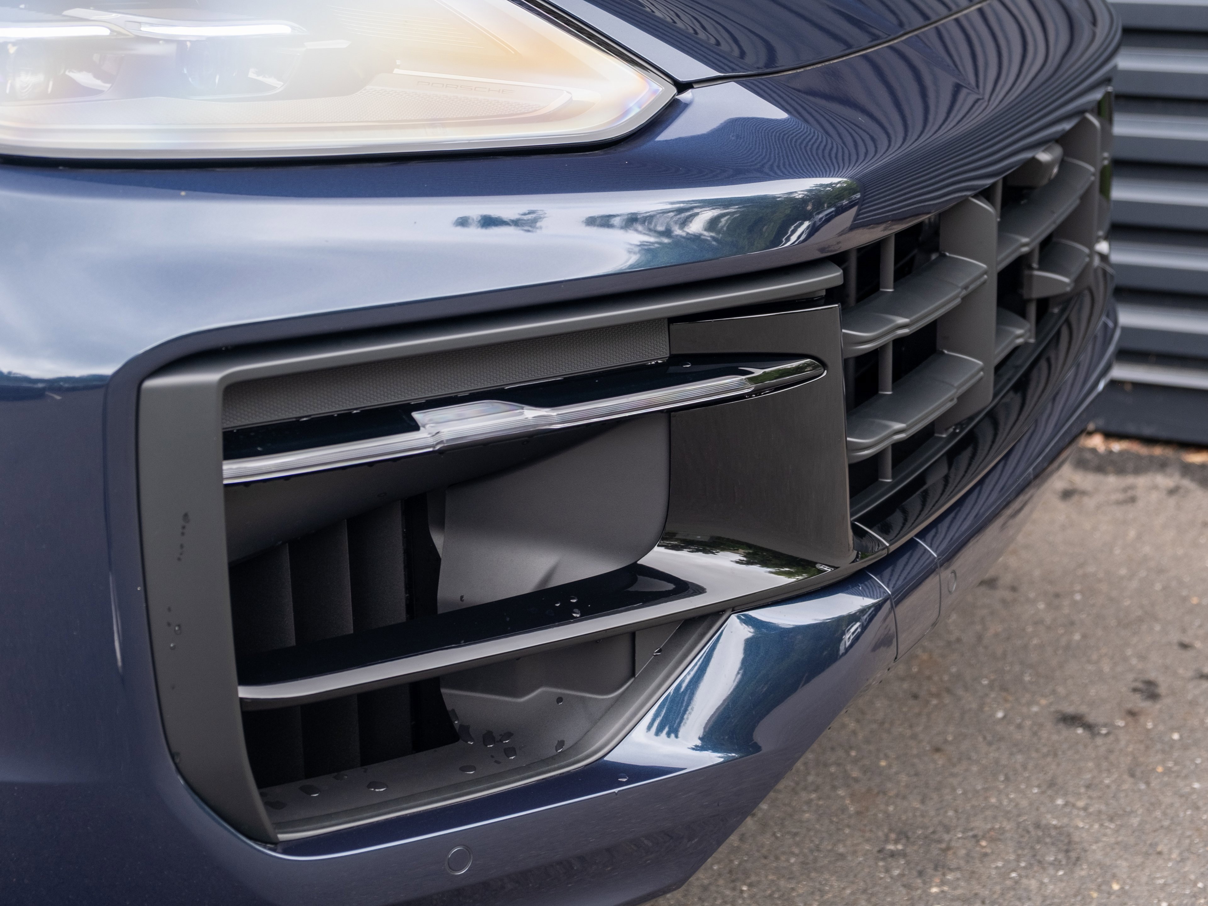 New 2025 Porsche Cayenne GTS image 37