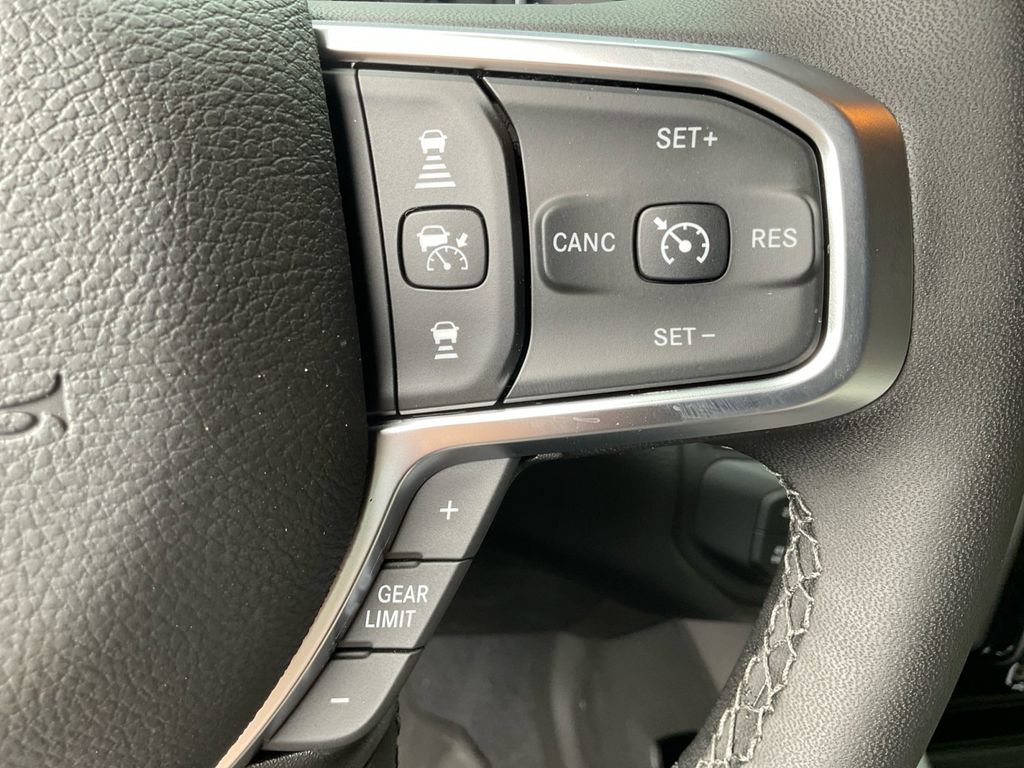 New 2027 RAM 3500 Big Horn AWD/4WD image 36
