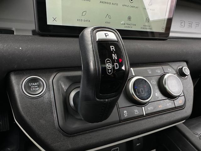 Used 2022 Land Rover Defender 110 S image 32