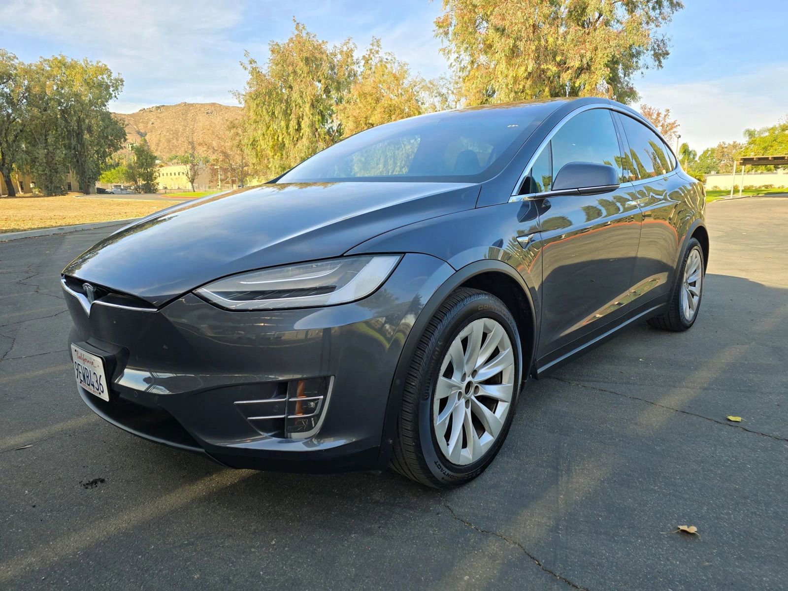 Used 2019 Tesla Model X Long Range AWD/4WD image 3