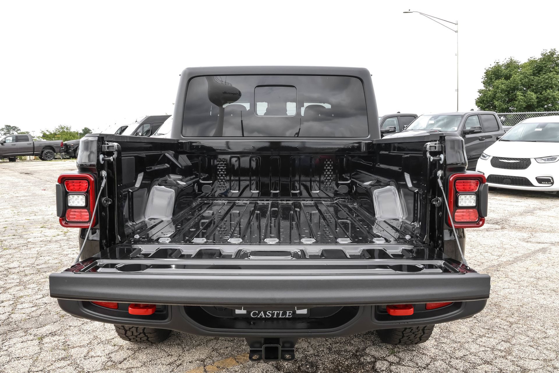 New 2025 Jeep Gladiator Rubicon w/ Convenience Group image 12