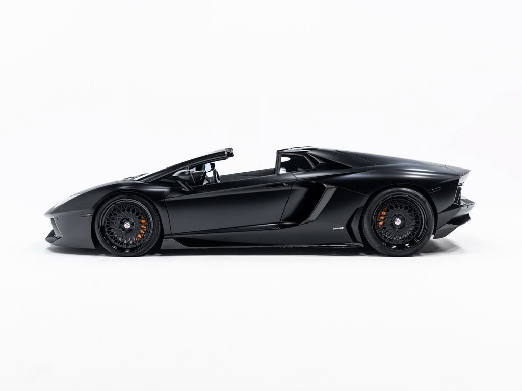 Used 2014 Lamborghini Aventador LP 700-4 AWD/4WD image 3