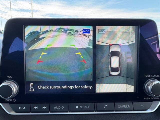 Used 2024 Nissan Sentra SR w/ SR Premium Package image 10