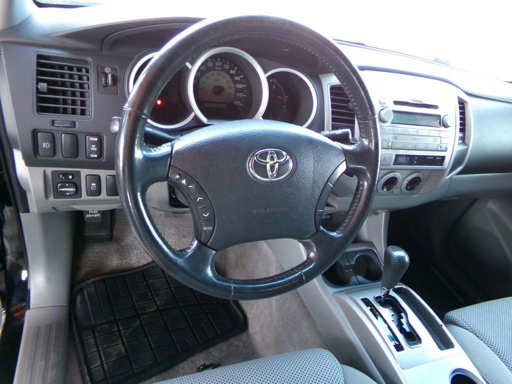 Used 2011 Toyota Tacoma PreRunner w/ TRD Sport Pkg RWD image 11