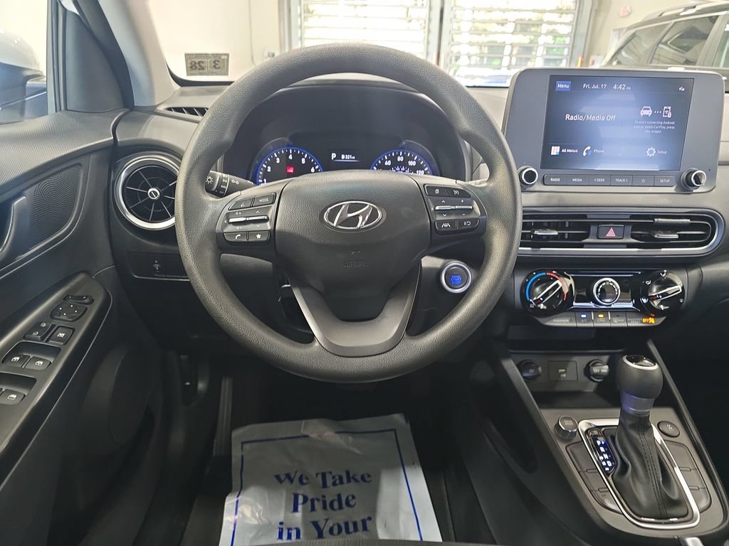 Certified 2023 Hyundai Kona SEL AWD/4WD image 14
