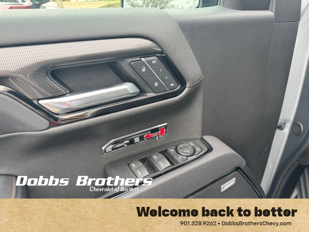 Used 2025 GMC Sierra 1500 AT4 image 14