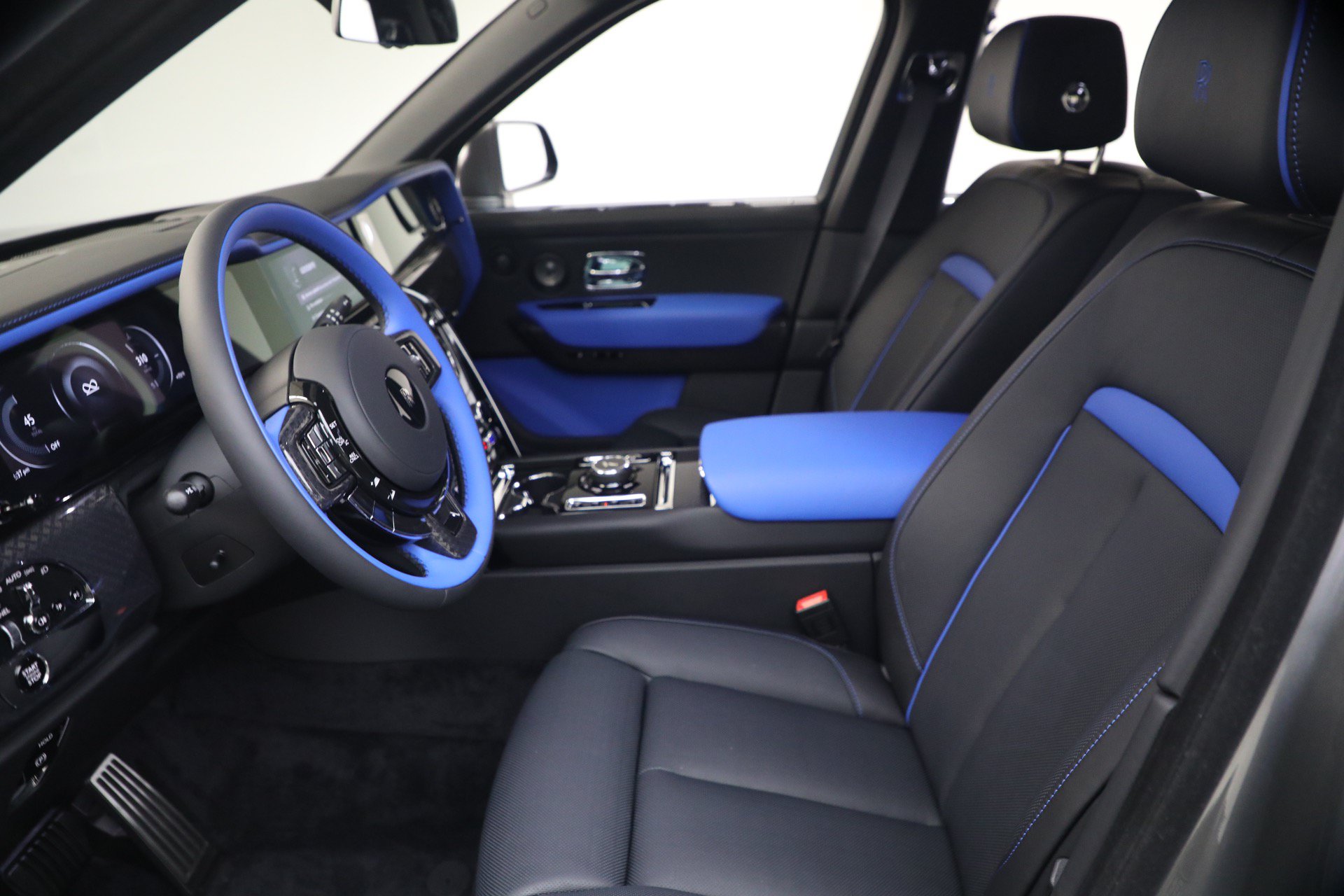 New 2027 Rolls-Royce Cullinan Black Badge AWD/4WD image 20