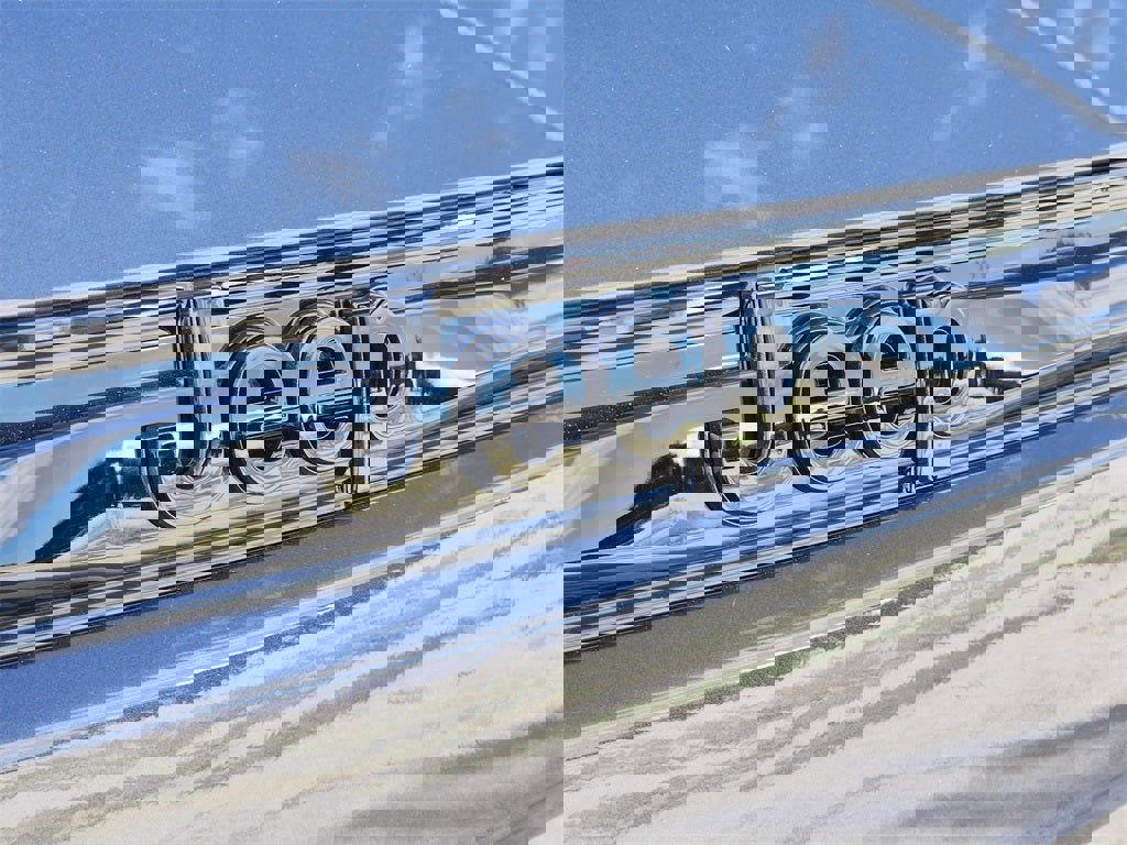 New 2025 Jeep Grand Cherokee Altitude image 8