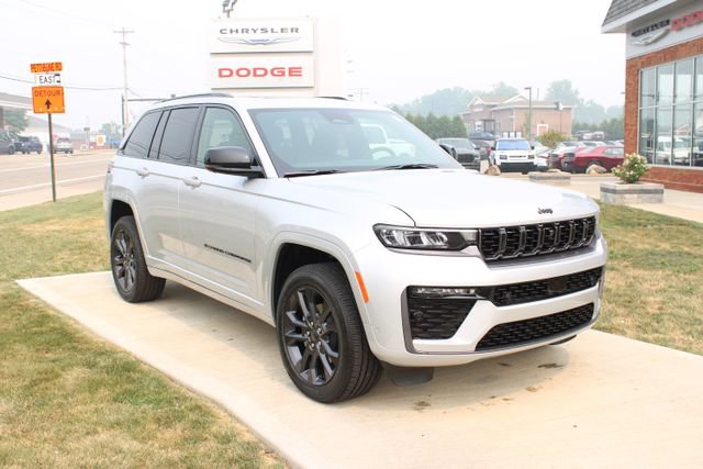 New 2026 Jeep Grand Cherokee Limited AWD/4WD image 4