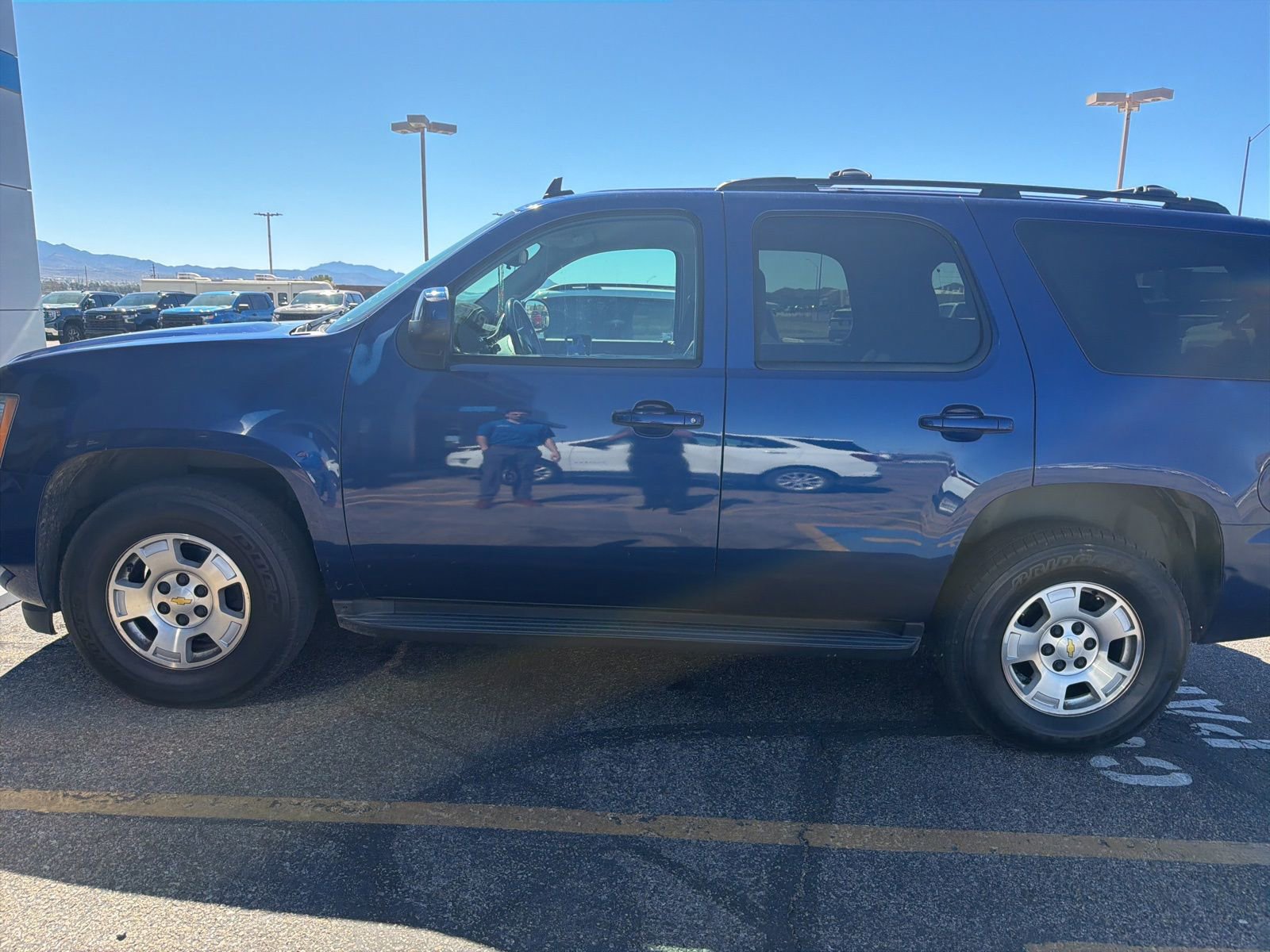Used 2012 Chevrolet Tahoe LS image 2