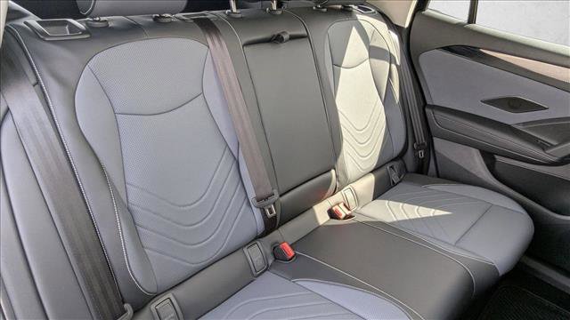 New 2026 Volkswagen Tiguan SE image 27