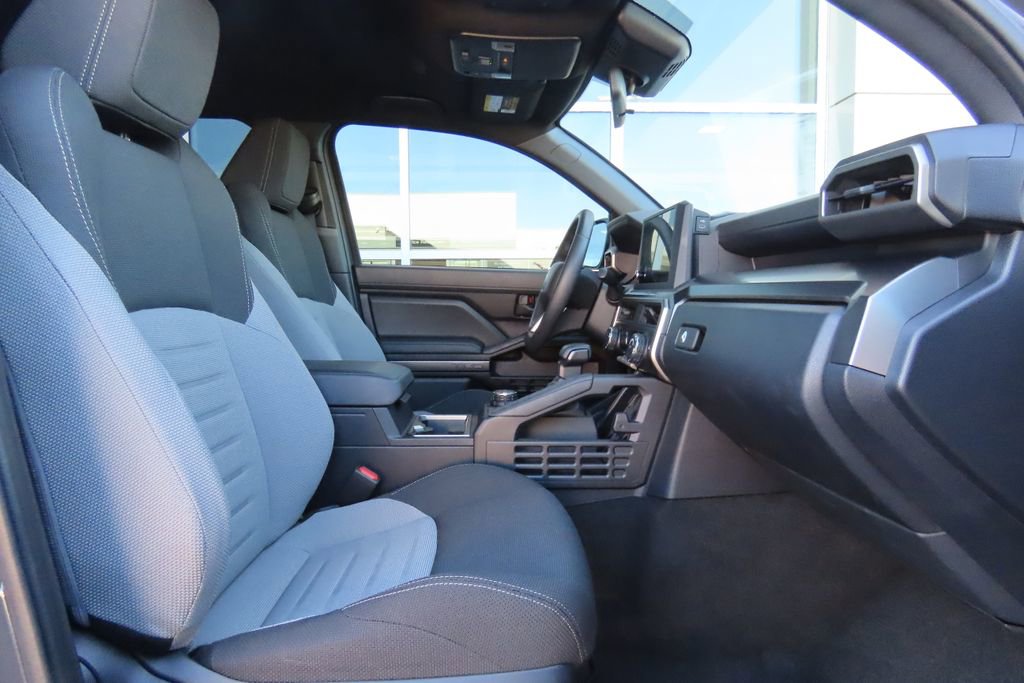 Used 2025 Toyota 4Runner TRD Off-Road image 18