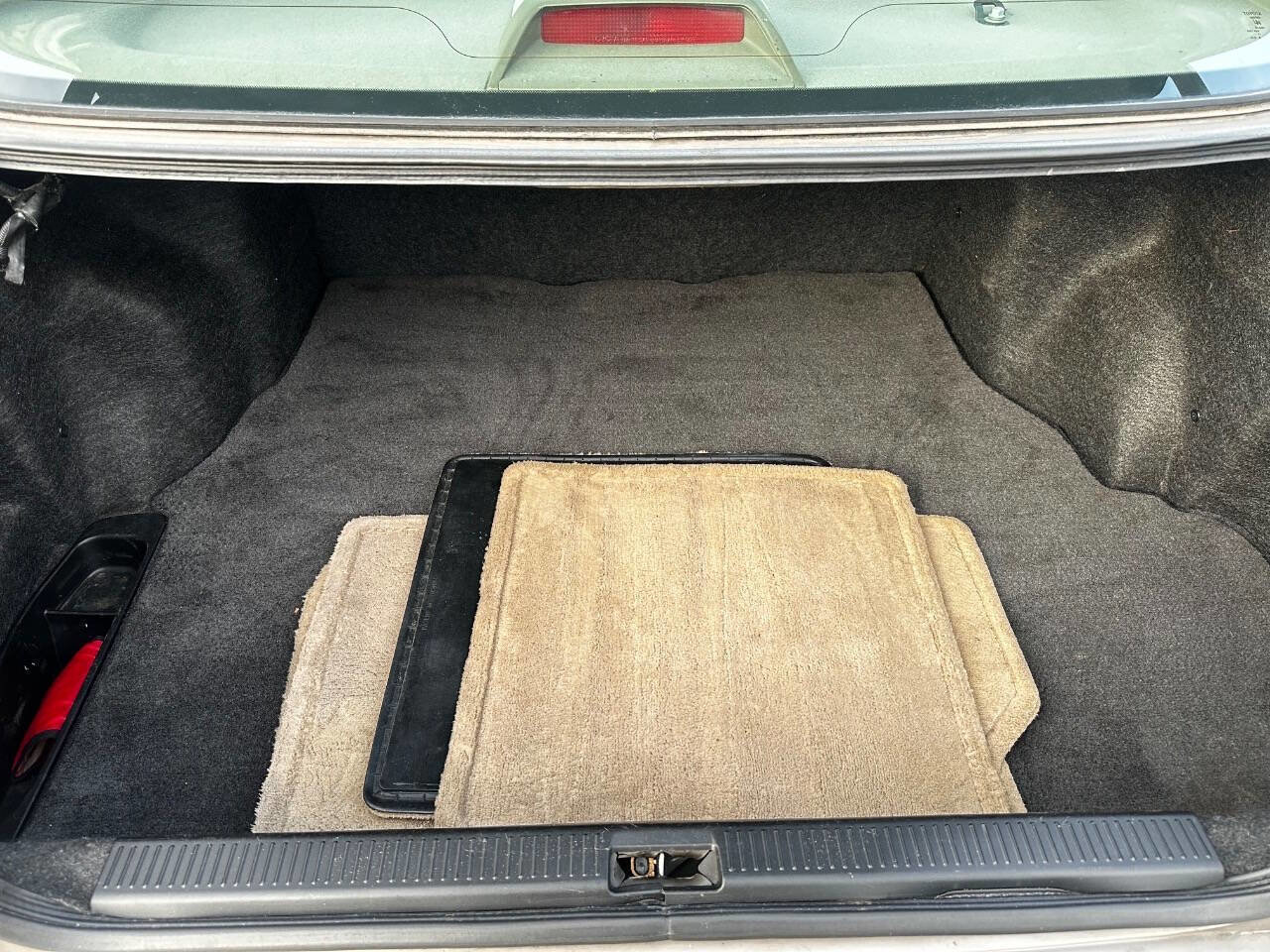 Used 1998 Toyota Avalon XLS image 28