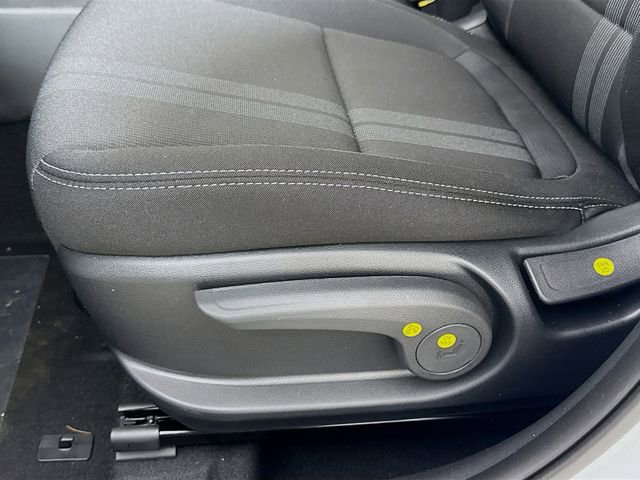 New 2026 Hyundai Venue SEL FWD image 16
