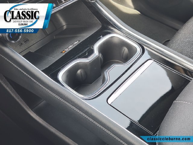Used 2024 Chevrolet Traverse LT w/ LPO, Floor Liner Package FWD image 21