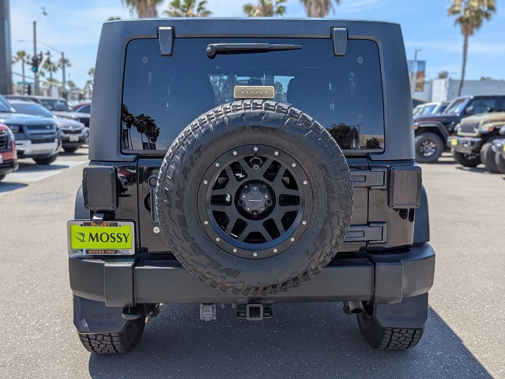Used 2015 Jeep Wrangler Unlimited Sport w/ Quick Order Package 24S AWD/4WD image 4