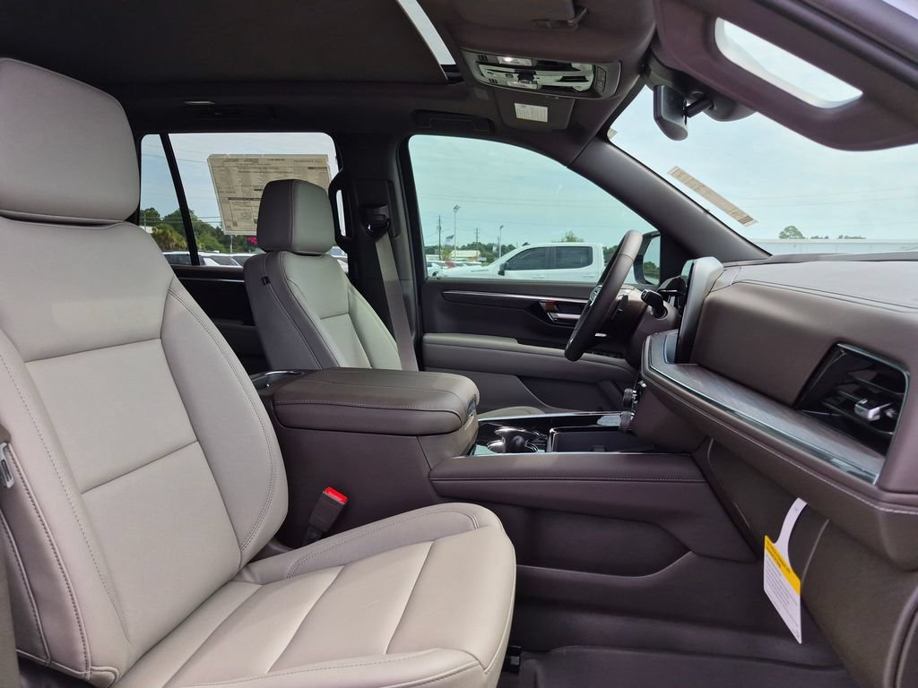 New 2026 Chevrolet Tahoe Z71 w/ Comfort Package AWD/4WD image 29