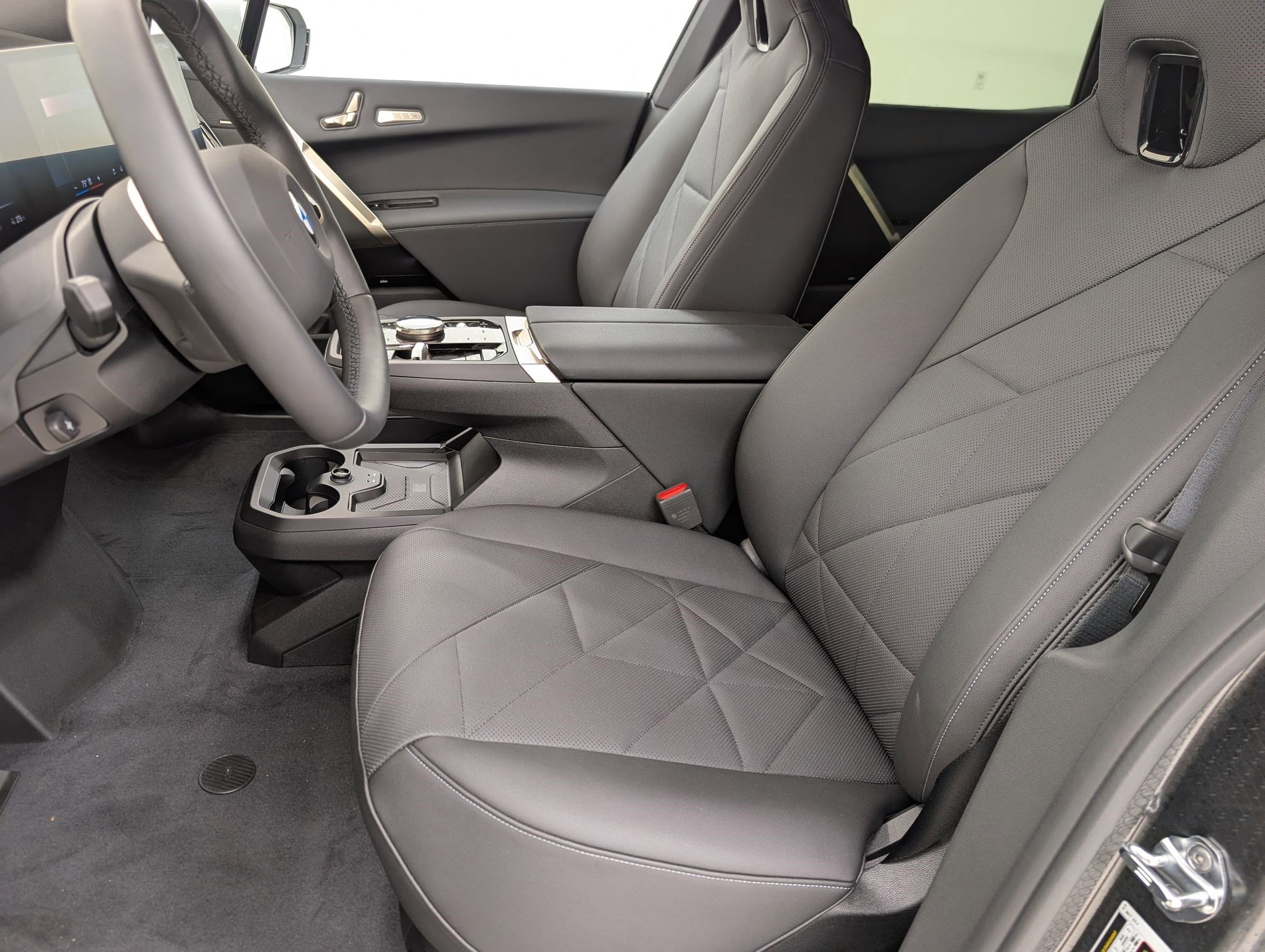 New 2026 BMW iX xDrive45 image 5