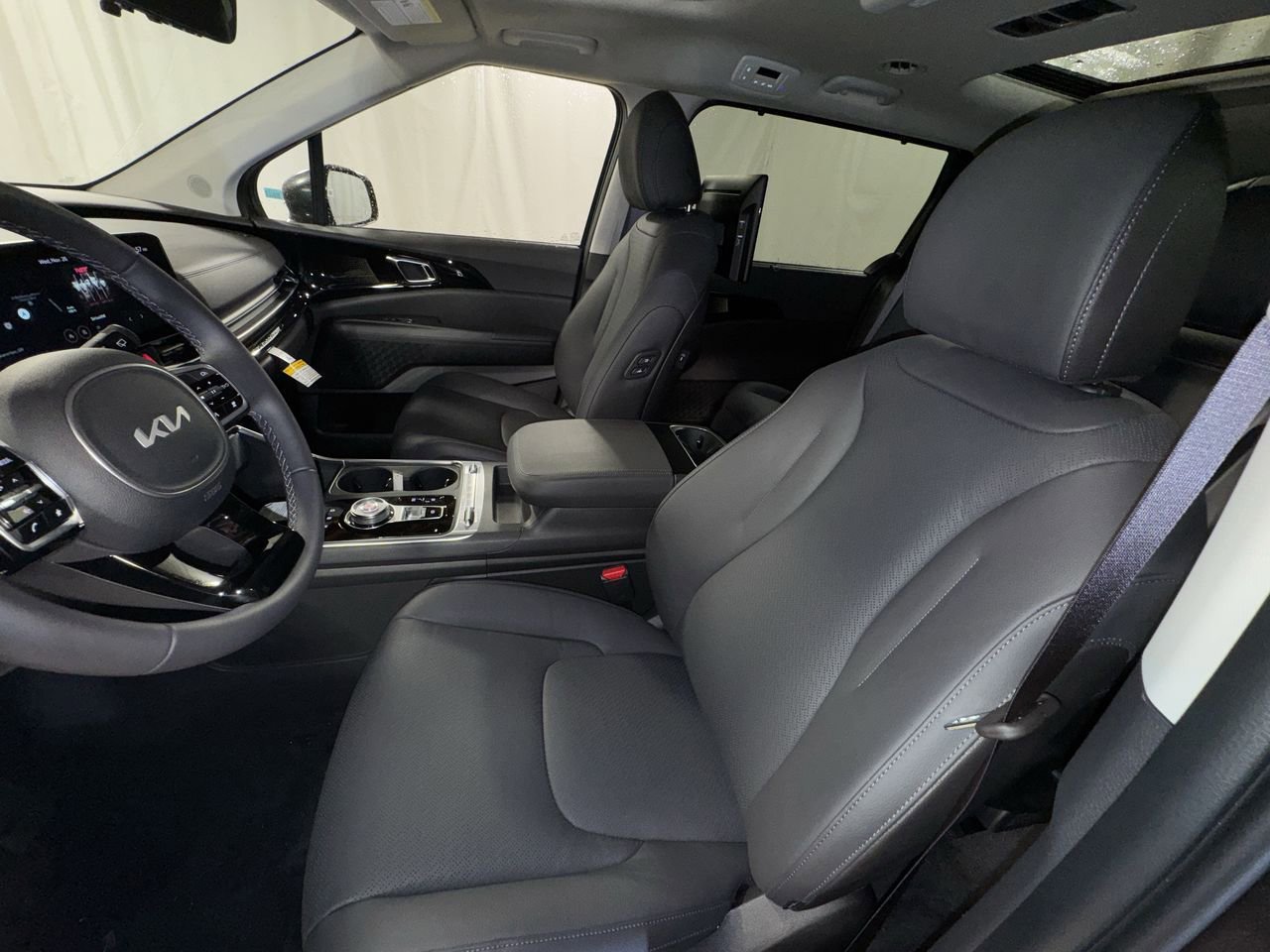 New 2026 Kia Carnival SX Prestige image 13