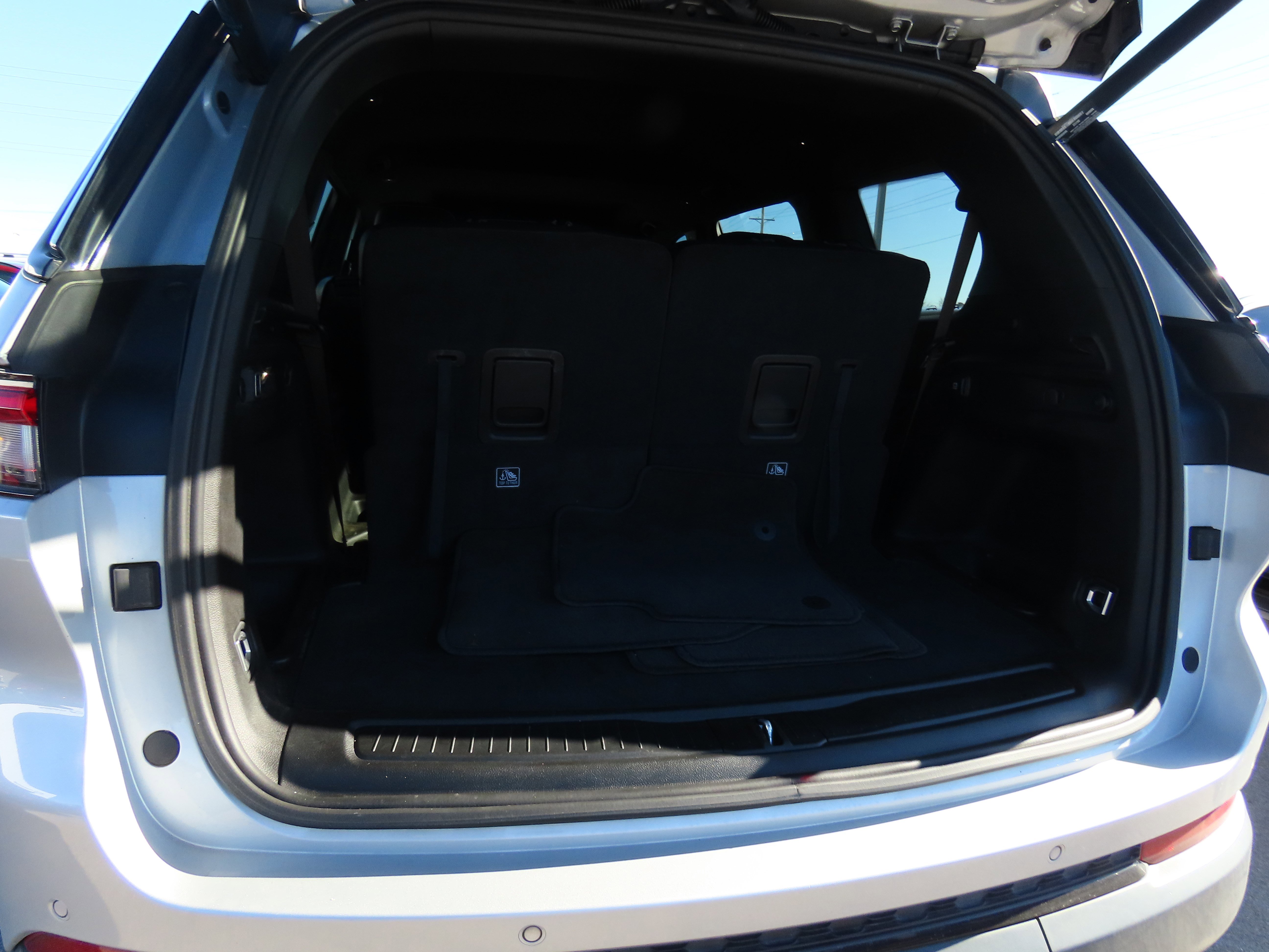 Used 2023 Jeep Grand Cherokee L Laredo image 20